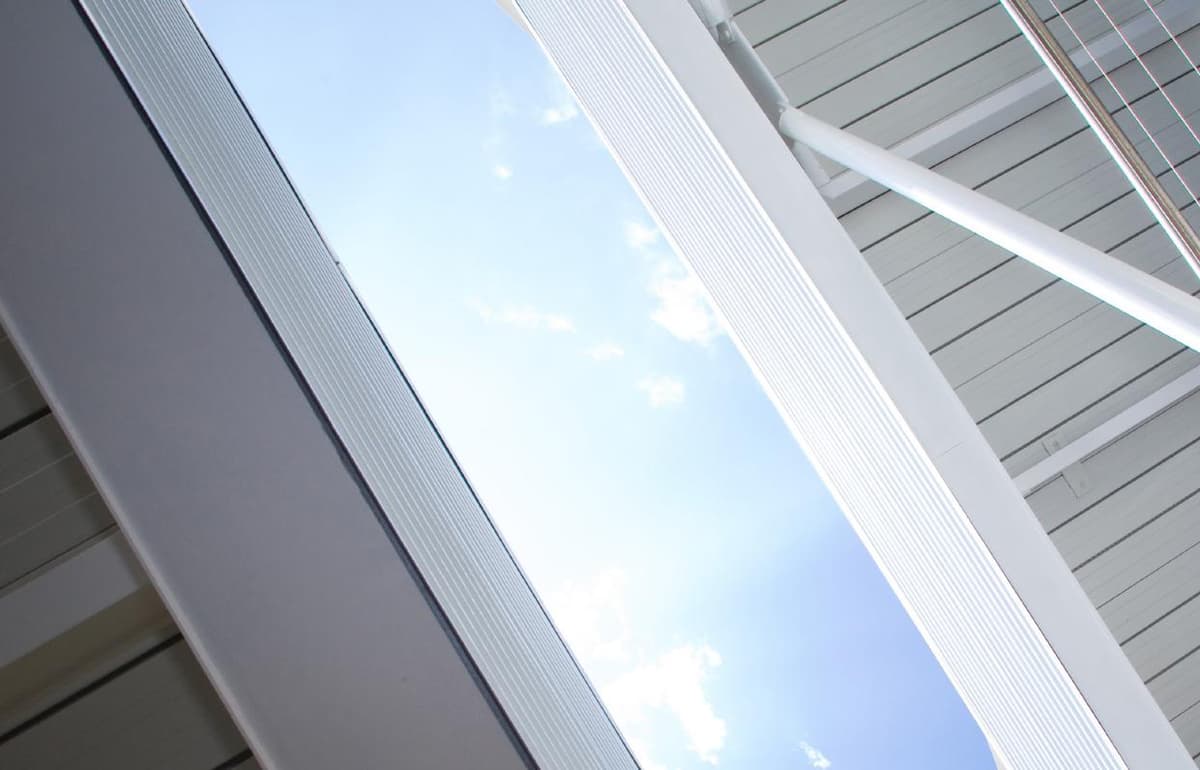 Structural formwork and decking (cold - rolled) Low Glare DECKFORM® steel in 0.60mm base material thickness