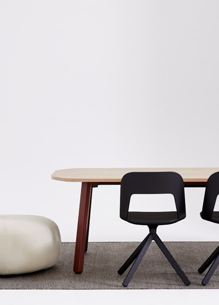 Kissen Table with Timber Legs