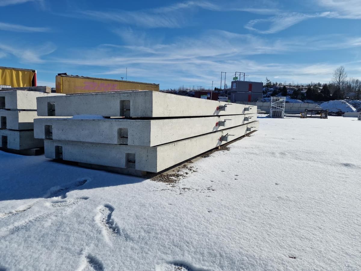 Prefabricated Prefabricated concrete balcony with connector
